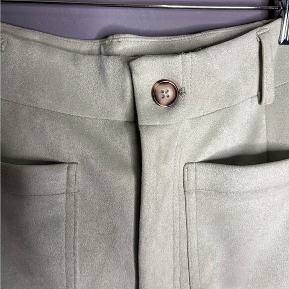 Bagatelle Light Green Gaux Suede Wide Leg Cropped Pants Front/Back Pockets Sz 8 - Picture 4 of 7